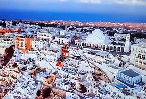 Santorini Studios Pleasure By The Sea