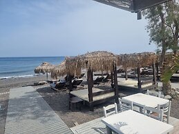 Santorini Studios Pleasure By The Sea