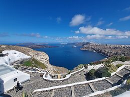 Santorini Studios Pleasure By The Sea