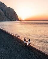 Santorini Studios Pleasure By The Sea