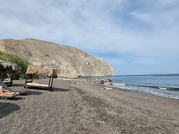 Santorini Studios Pleasure By The Sea