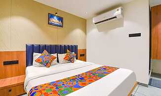 Fabhotel Udhna Inn
