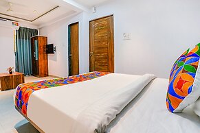 Fabhotel Crystal Inn