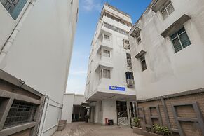 Fabhotel Royale Basant Residency