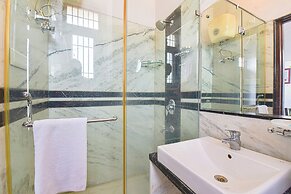 Fabhotel Gitanjali