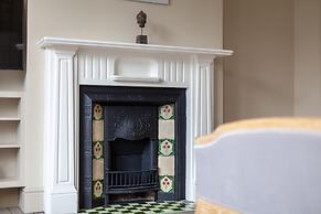 5 Bed Apartment in Clapham
