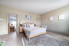 5 Bed Apartment in Clapham