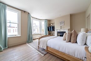 5 Bed Apartment in Clapham
