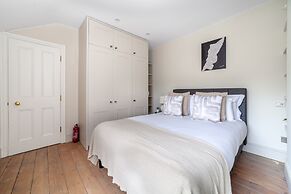 5 Bed Apartment in Clapham