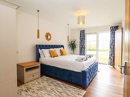 Polly's Annexe