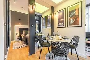 Q18 ApartHotel