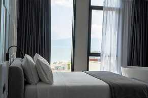 Center Hotel