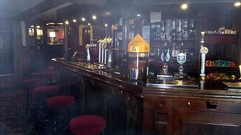 Rose & Crown Hotel
