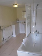 Rose & Crown Hotel