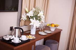 THE COACH HOTEL