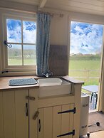 Oxton Hill Hideaway