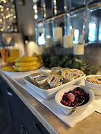 The Q Hotel