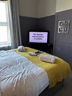 The Q Hotel