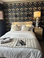 The Q Hotel