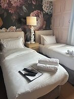 The Q Hotel