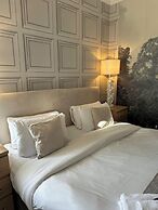 The Q Hotel