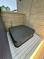The Q Hotel