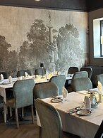 The Q Hotel
