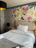 The Q Hotel