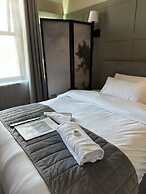 The Q Hotel