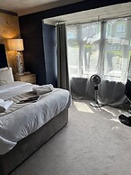 The Q Hotel