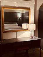 The Q Hotel