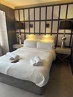 The Q Hotel