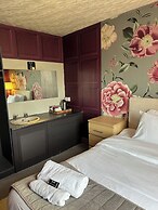 The Q Hotel