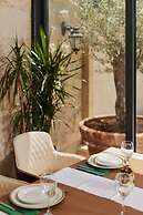 Hotel Diplomat