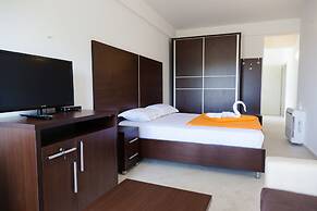 Art Apartments