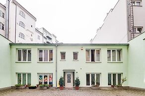 Helen Hostel u Náměstí Míru