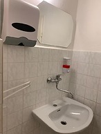 Helen Hostel u Náměstí Míru
