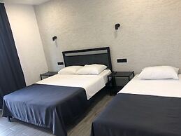 Hotel West Way