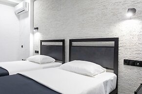 Hotel West Way