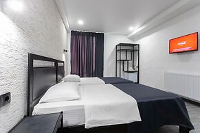Hotel West Way
