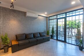 Hotel West Way