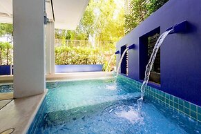 CoCo Boutique Hotel