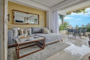 Maxwell Collection Romantic Zone