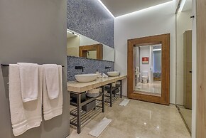 Maxwell Collection Romantic Zone
