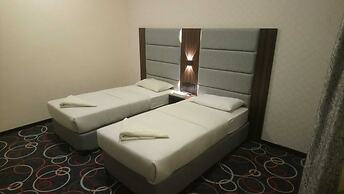 MELODY QUEEN HOTEL BY AURA