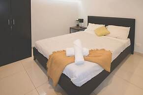 ZEN CENTRAL CBD - 3 Bedroom Apartment
