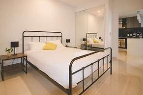 ZEN CENTRAL CBD - 3 Bedroom Apartment