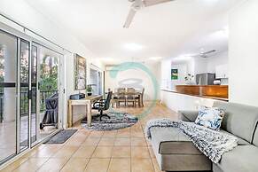 ZEN FORESHORE - 2 Bedroom Apt with Pool