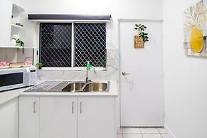 ZEN GARDEN - 2 BR Cozy Modern Design Apt