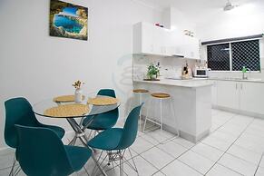 ZEN GARDEN - 2 BR Cozy Modern Design Apt